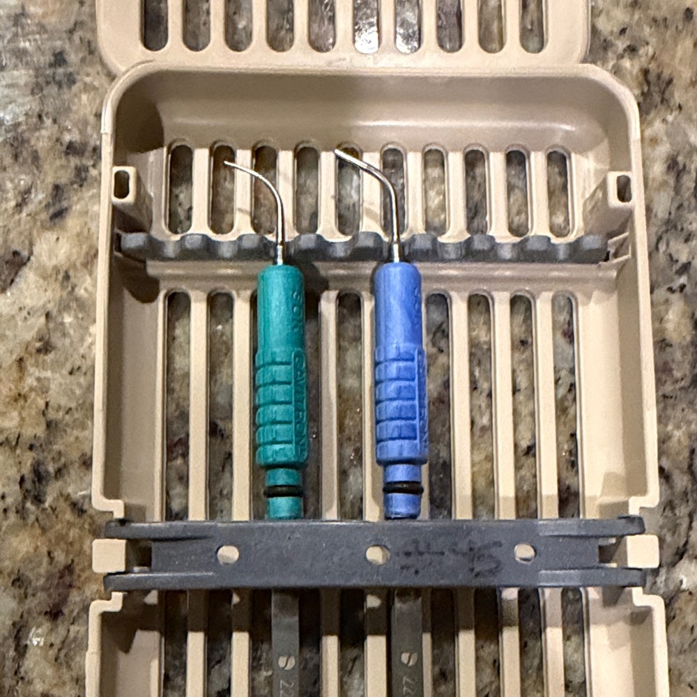 Green and Blue Cavitron inserts